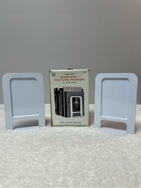 Kikkerland White Enameled Metal Photo Frame Bookends - Pair